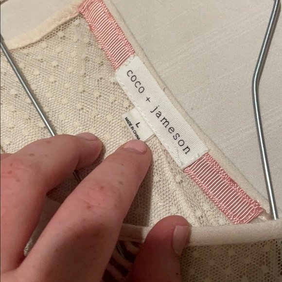 Long sleeved cream blouse - Picture 3 of 4